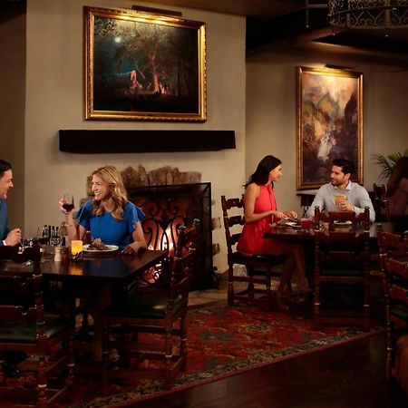 The Inn At Indian Village Екстериор снимка Interior of the restaurant