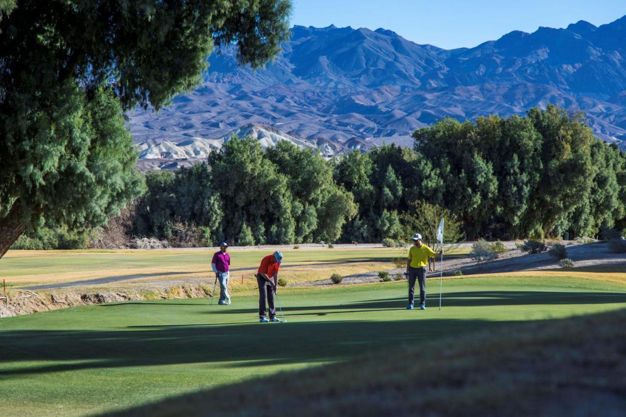 The Inn At Indian Village Екстериор снимка Golfers at the Sun Valley Resort